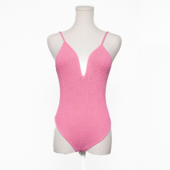 Bond-Eye Australia – Stretch Crinkle One-Piece Swimsuit - Picture 5 of 9